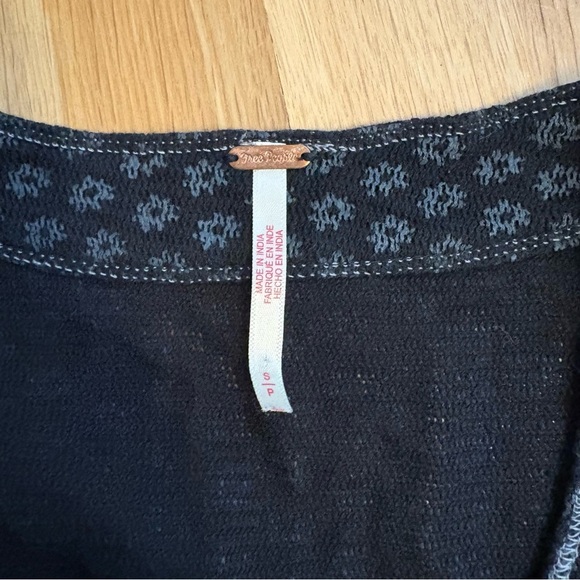 Free People Garner Tee Black Combo Size Small Floral Semi-Sheer - Picture 6 of 6